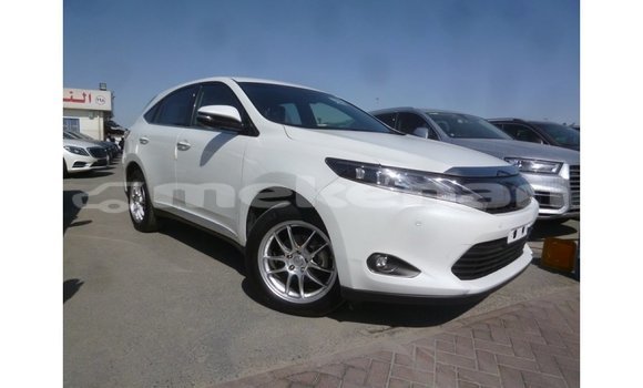 Buy Import Toyota Harrier White Car in Import - Dubai in Aragatsotn Buy Import Toyota Harrier White Car in Import - Dubai in Aragatsotn