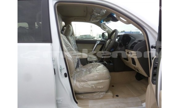 Buy Import Toyota Prado White Car in Import - Dubai in Aragatsotn Buy Import Toyota Prado White Car in Import - Dubai in Aragatsotn