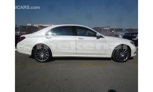 Buy Import Mercedes-Benz 190 White Car in Import - Dubai in Aragatsotn Buy Import Mercedes-Benz 190 White Car in Import - Dubai in Aragatsotn