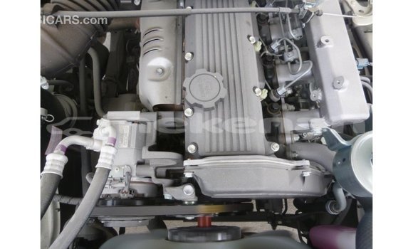 Buy Import Toyota Land Cruiser White Car in Import - Dubai in Aragatsotn Buy Import Toyota Land Cruiser White Car in Import - Dubai in Aragatsotn