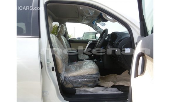 Buy Import Toyota Prado White Car in Import - Dubai in Aragatsotn Buy Import Toyota Prado White Car in Import - Dubai in Aragatsotn