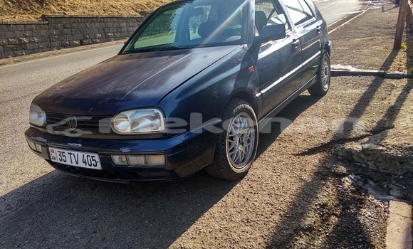 Buy Used Volkswagen Golf Blue Car in Yerevan in Yerevan