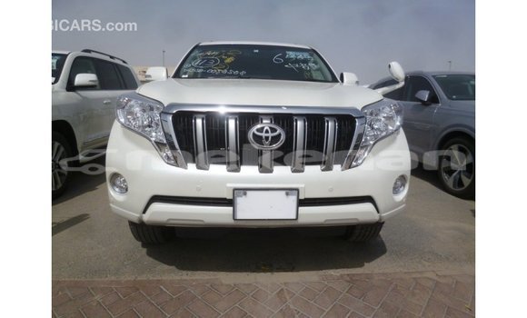 Buy Import Toyota Prado White Car in Import - Dubai in Aragatsotn Buy Import Toyota Prado White Car in Import - Dubai in Aragatsotn