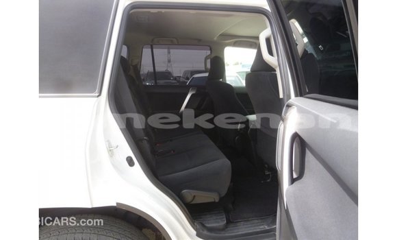 Buy Import Toyota Prado White Car in Import - Dubai in Aragatsotn Buy Import Toyota Prado White Car in Import - Dubai in Aragatsotn