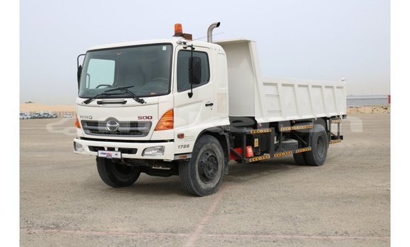 Buy Import Hino 300 Series White Truck in Import - Dubai in Aragatsotn