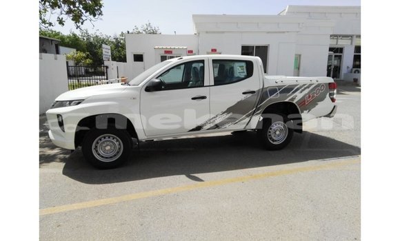 Buy Import Mitsubishi L200 White Car in Import - Dubai in Aragatsotn Buy Import Mitsubishi L200 White Car in Import - Dubai in Aragatsotn