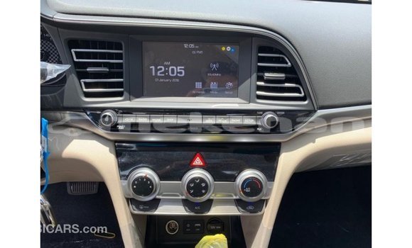 Buy Import Hyundai Elantra White Car in Import - Dubai in Aragatsotn Buy Import Hyundai Elantra White Car in Import - Dubai in Aragatsotn