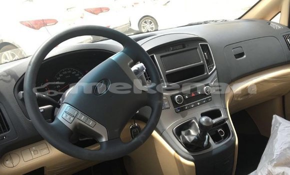 Buy Import Hyundai Chorus White Truck in Import - Dubai in Aragatsotn Buy Import Hyundai Chorus White Truck in Import - Dubai in Aragatsotn