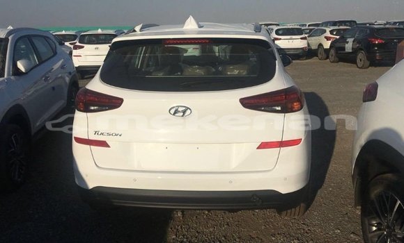 Buy Import Hyundai Tucson White Car in Import - Dubai in Aragatsotn Buy Import Hyundai Tucson White Car in Import - Dubai in Aragatsotn