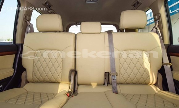 Buy Import Toyota Land Cruiser White Car in Import - Dubai in Aragatsotn Buy Import Toyota Land Cruiser White Car in Import - Dubai in Aragatsotn