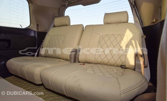 Buy Import Toyota Land Cruiser White Car in Import - Dubai in Aragatsotn Buy Import Toyota Land Cruiser White Car in Import - Dubai in Aragatsotn