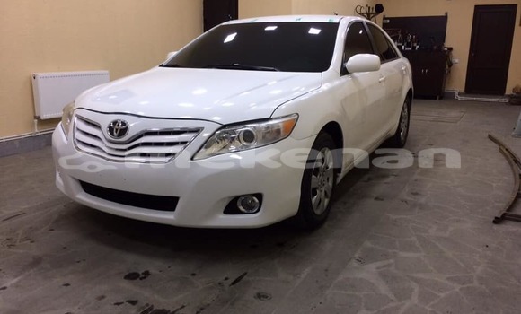Buy Used Toyota Camry White Car in Yerevan in Yerevan Buy Used Toyota Camry White Car in Yerevan in Yerevan