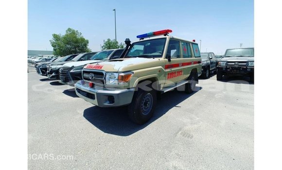 Buy Import Toyota Land Cruiser White Car in Import - Dubai in Aragatsotn Buy Import Toyota Land Cruiser White Car in Import - Dubai in Aragatsotn