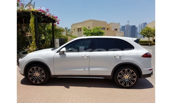 Buy Import Porsche Cayenne White Car in Import - Dubai in Aragatsotn Buy Import Porsche Cayenne White Car in Import - Dubai in Aragatsotn