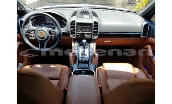 Buy Import Porsche Cayenne White Car in Import - Dubai in Aragatsotn Buy Import Porsche Cayenne White Car in Import - Dubai in Aragatsotn