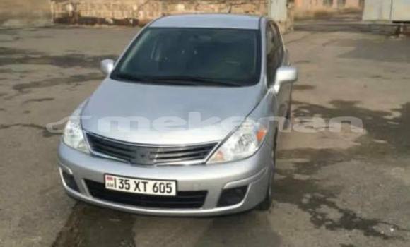 Buy Used Nissan Versa Silver Car in Yerevan in Yerevan