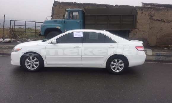 Buy Used Toyota Camry White Car in Yerevan in Yerevan Buy Used Toyota Camry White Car in Yerevan in Yerevan