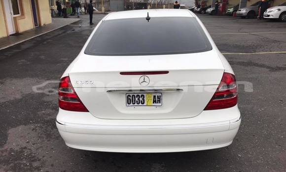 Buy Used Mercedes-Benz E-klasse White Car in Yerevan in Yerevan Buy Used Mercedes-Benz E-klasse White Car in Yerevan in Yerevan