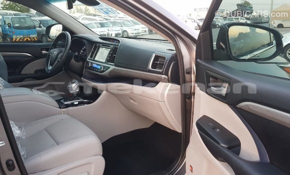 Buy Import Toyota Highlander Other Car in Import - Dubai in Aragatsotn Buy Import Toyota Highlander Other Car in Import - Dubai in Aragatsotn