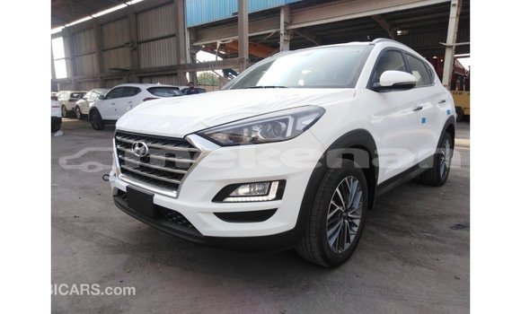 Buy Import Hyundai Tucson White Car in Import - Dubai in Aragatsotn Buy Import Hyundai Tucson White Car in Import - Dubai in Aragatsotn