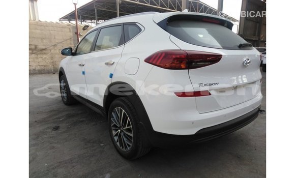 Buy Import Hyundai Tucson White Car in Import - Dubai in Aragatsotn Buy Import Hyundai Tucson White Car in Import - Dubai in Aragatsotn