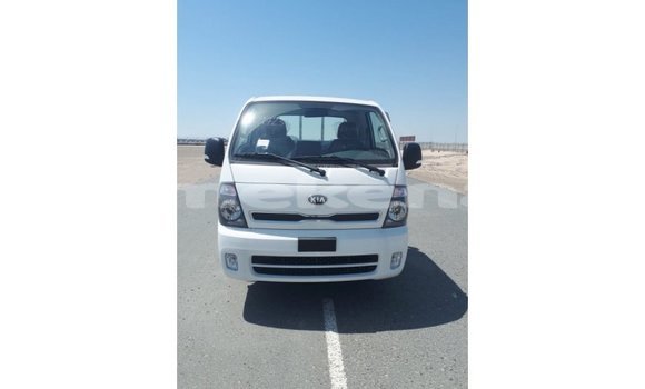 Buy Import Kia Carens White Car in Import - Dubai in Aragatsotn Buy Import Kia Carens White Car in Import - Dubai in Aragatsotn