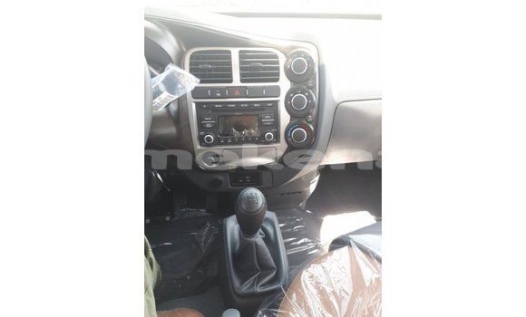 Buy Import Kia Carens White Car in Import - Dubai in Aragatsotn Buy Import Kia Carens White Car in Import - Dubai in Aragatsotn